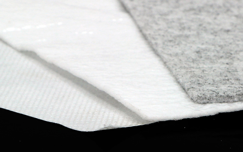 Géotextile pour recouvrir les surfaces